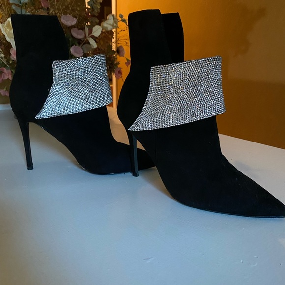 Black and crystal size 9 heals - Picture 3 of 5